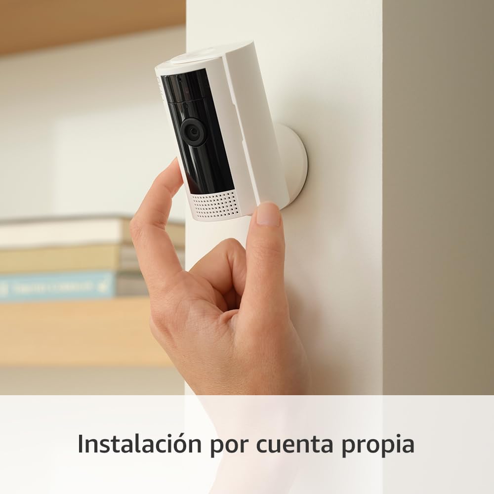 Ring Cámara interior (Indoor Camera 2ª gen) | Cámara de vigilancia wifi con enchufe para mascotas, vídeo HD, comunicación bidireccional, cubierta de privacidad | 30 días gratis de Ring Home, 4 Cámaras - 5