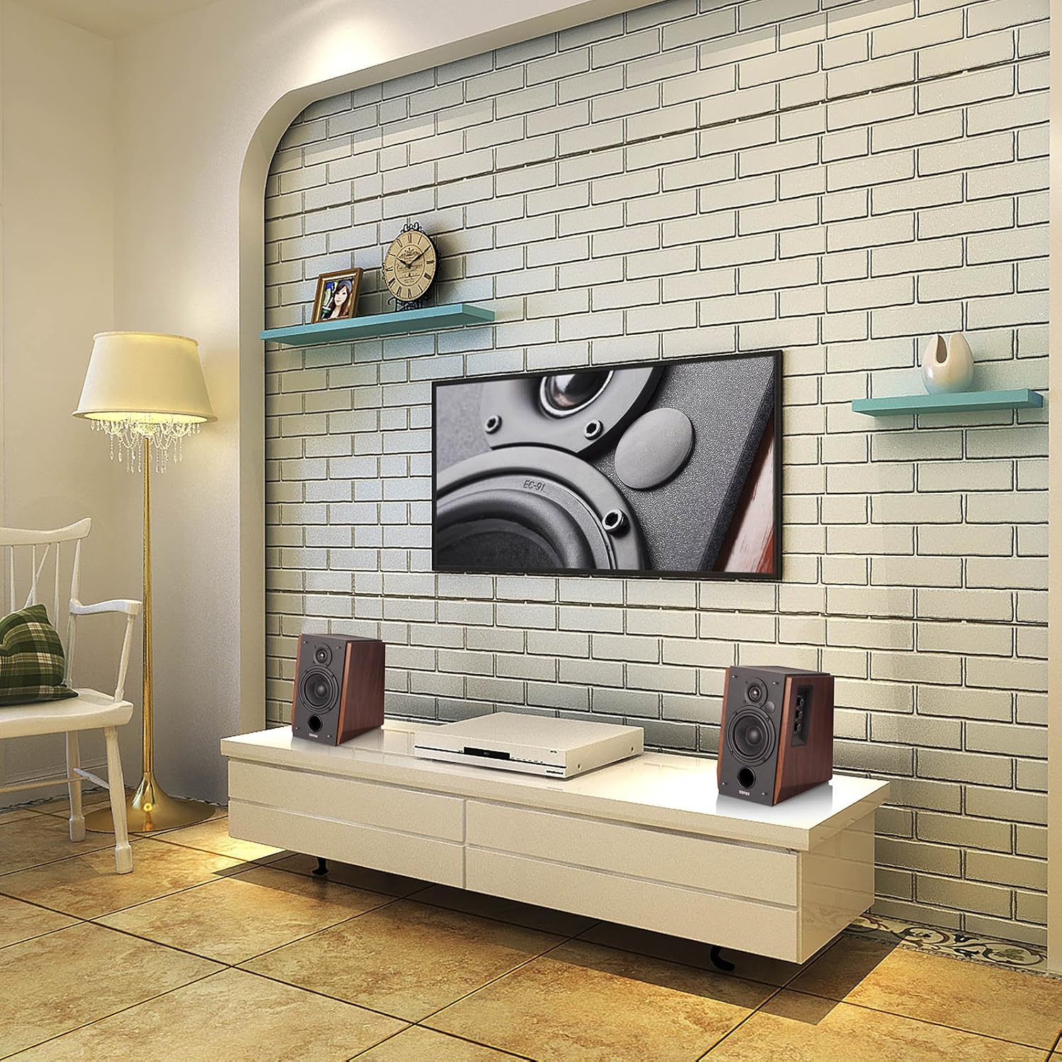 Edifier R1700BT Altavoces de Estante Bluetooth - Monitores de Estudio de Campo Cercano Activos - Altavoces 2.0 - Instalación de gabinete de madera - 66w RMS - 2