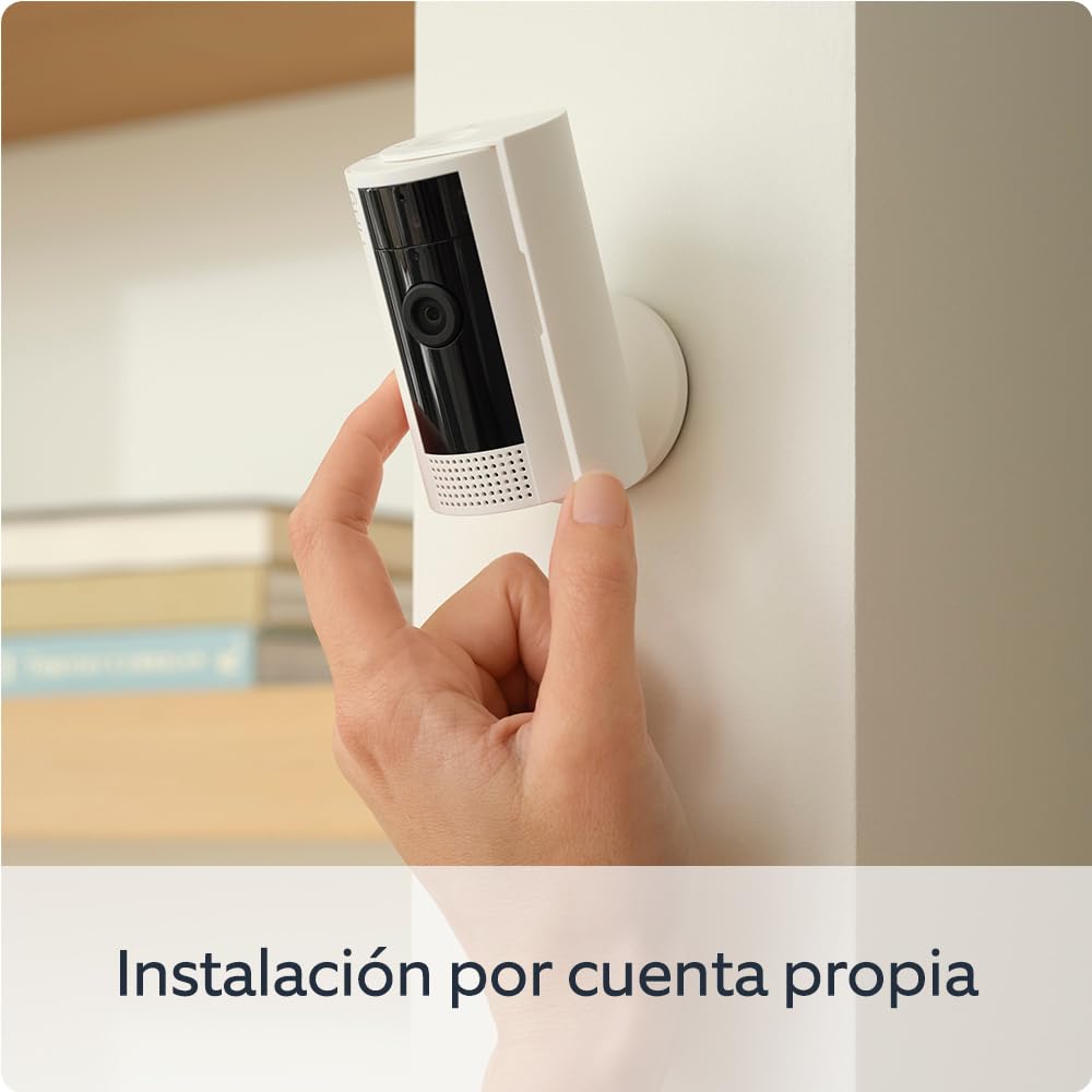 Ring Cámara interior (Indoor Camera 2.ª gen.) | Cámara de vigilancia wifi con enchufe para mascotas | Vídeo 1080p HD, comunicación bidireccional, cubierta de privacidad | 30 días gratis de Ring Home - 5