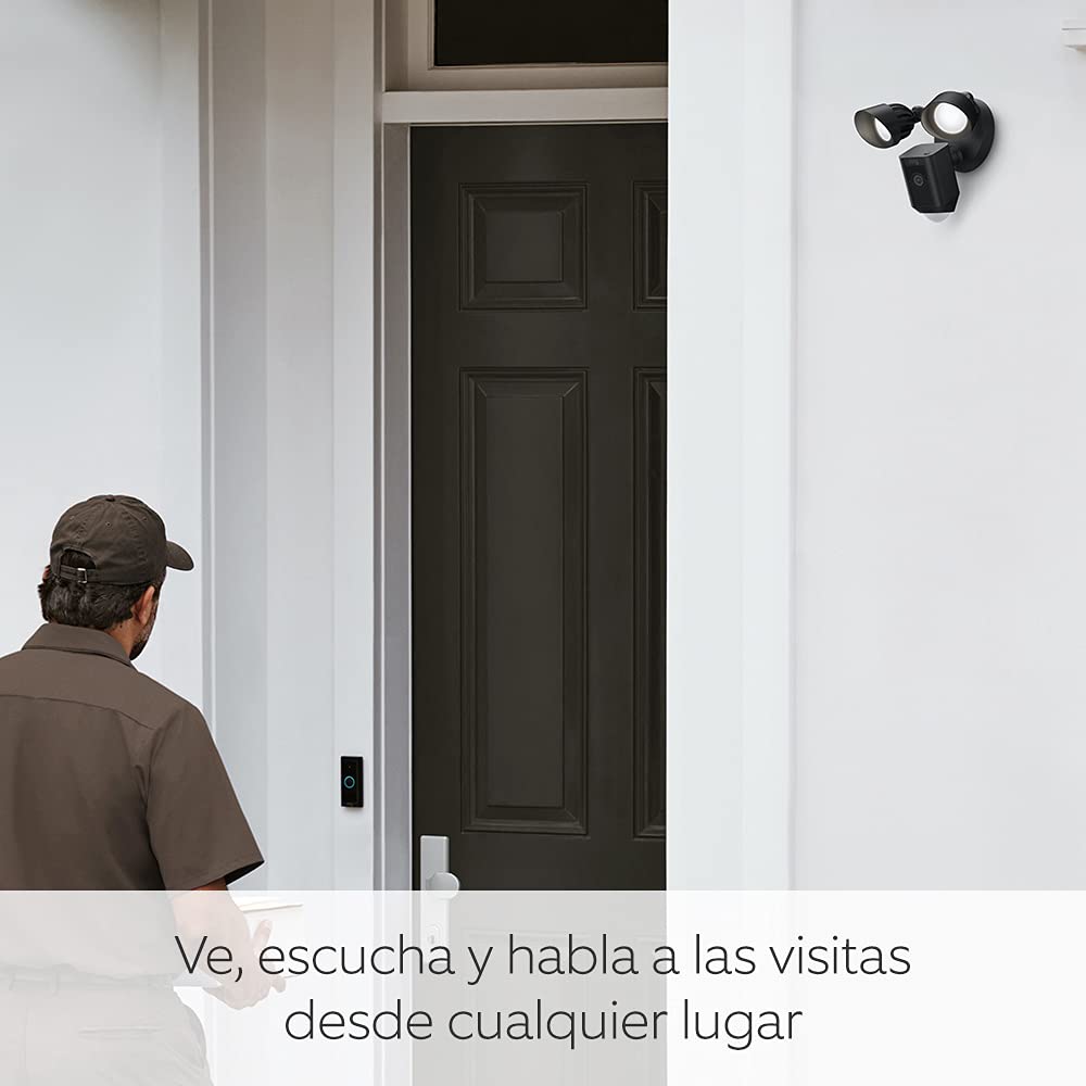 Ring cámara Plus con focos cableada (Floodlight Cam Wired Plus) | Cámara de vigilancia exterior wifi con vídeo HD, comunicación bidireccional, focos LED, sirena integrada | 30 días gratis de Ring Home - 3
