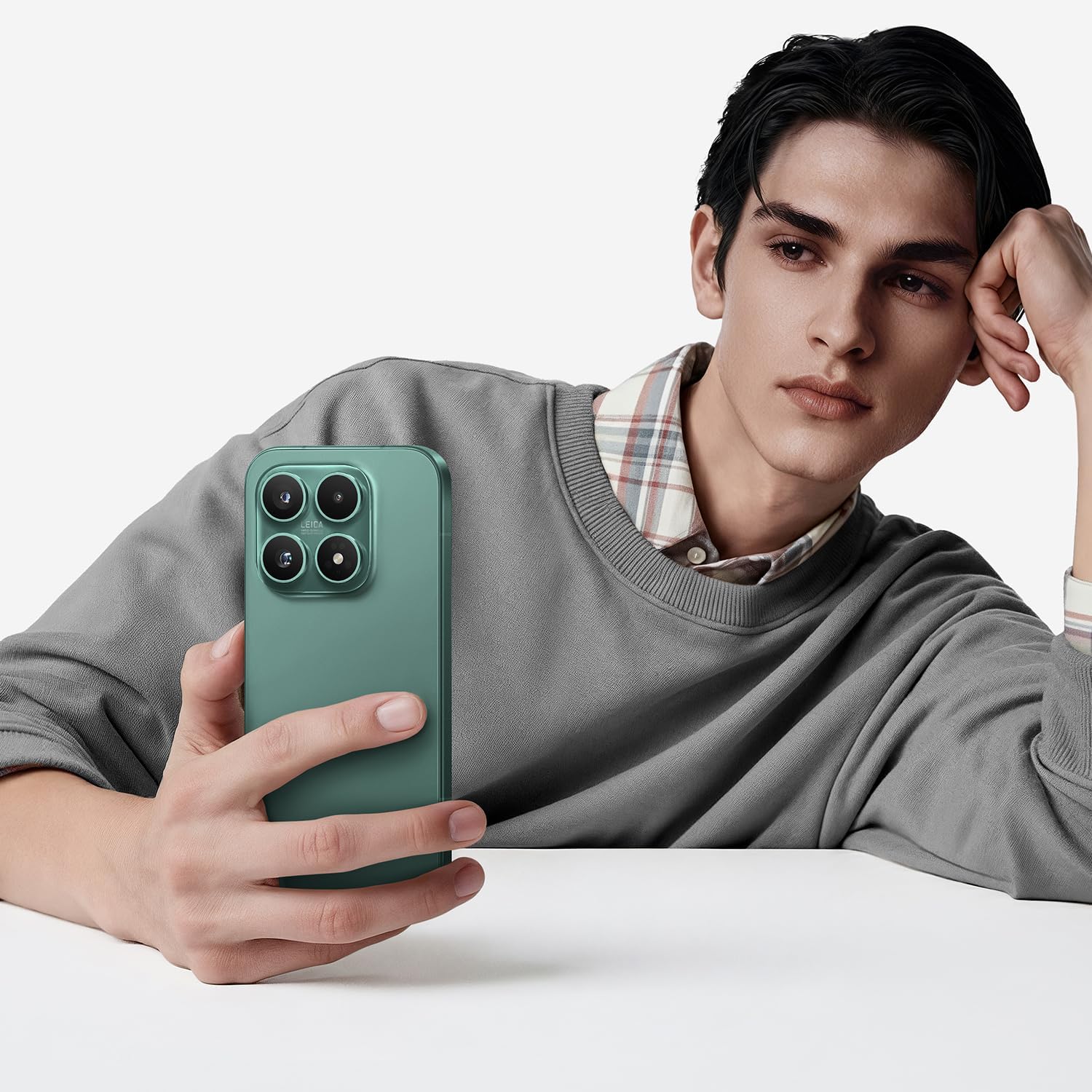 XIAOMI 17 - Smartphone de 12+512GB, Lentes óptica Leica Summilux, Snapdragon 8 Elite Gen 5, HyperAI, 1 año de garantía Extra, Cargador no Incluido, Verde (Versión ES) - 4